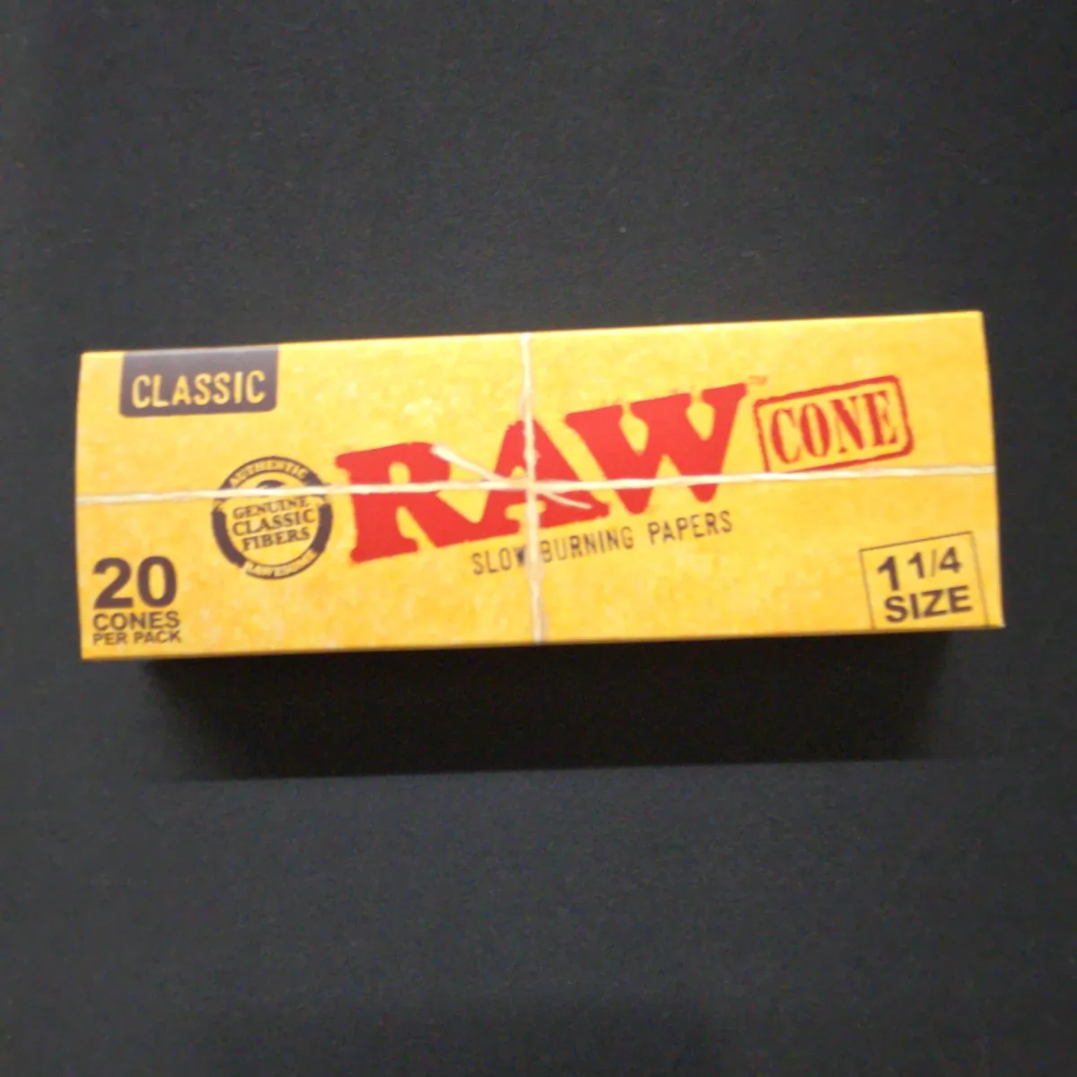 RAW Classic 1 1/4 Size Cones With Tip 20 Count