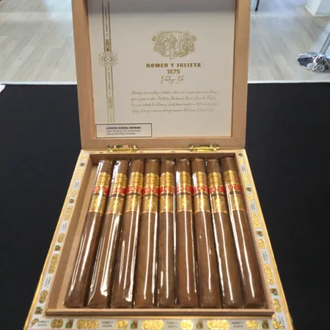 Romeo Y Julieta 1875 Cigar