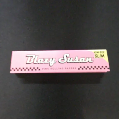 Blazy Susan King Slim Pink Rolling Paper