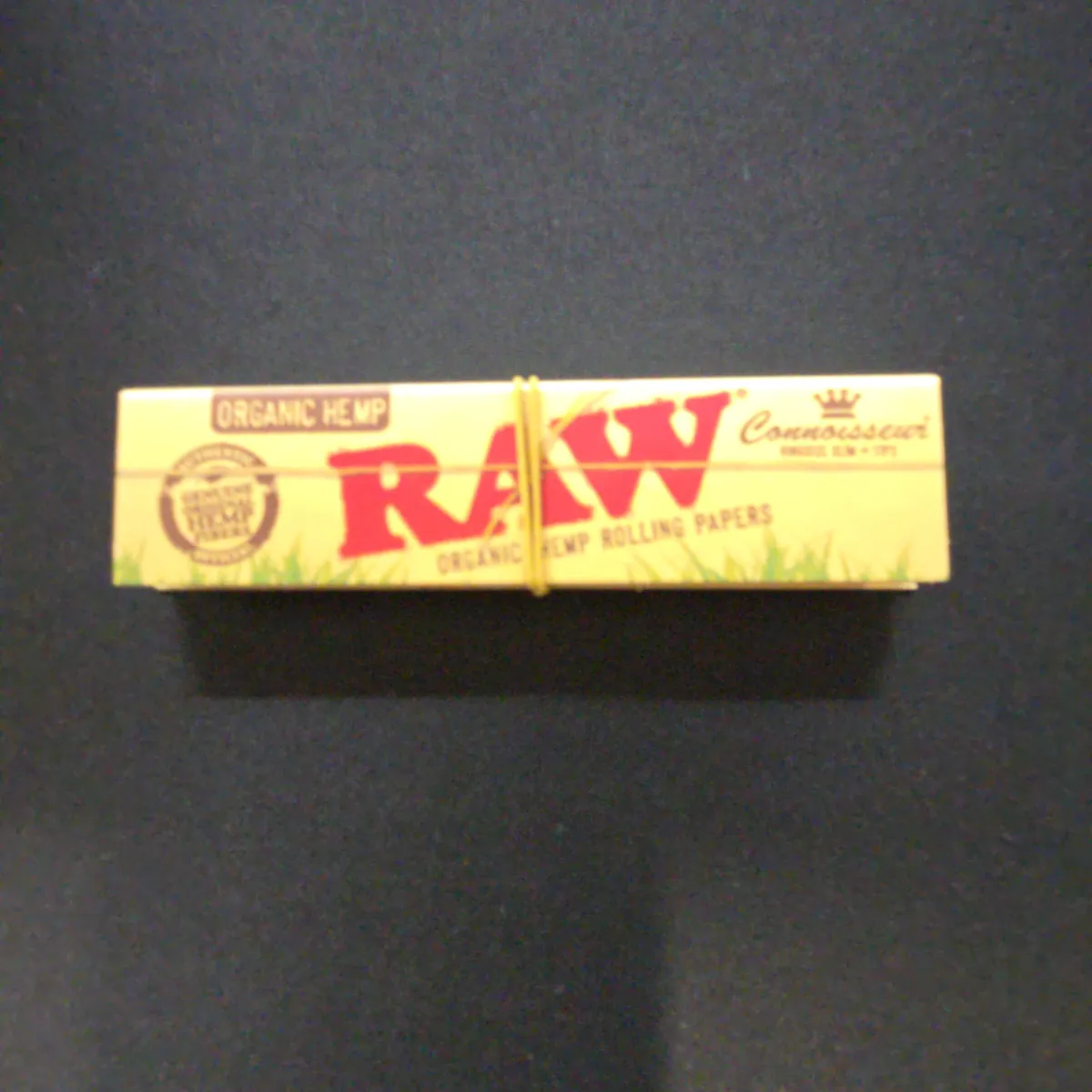 RAW Kingsize Organic Hemp Slim Rolling Papers With Tips